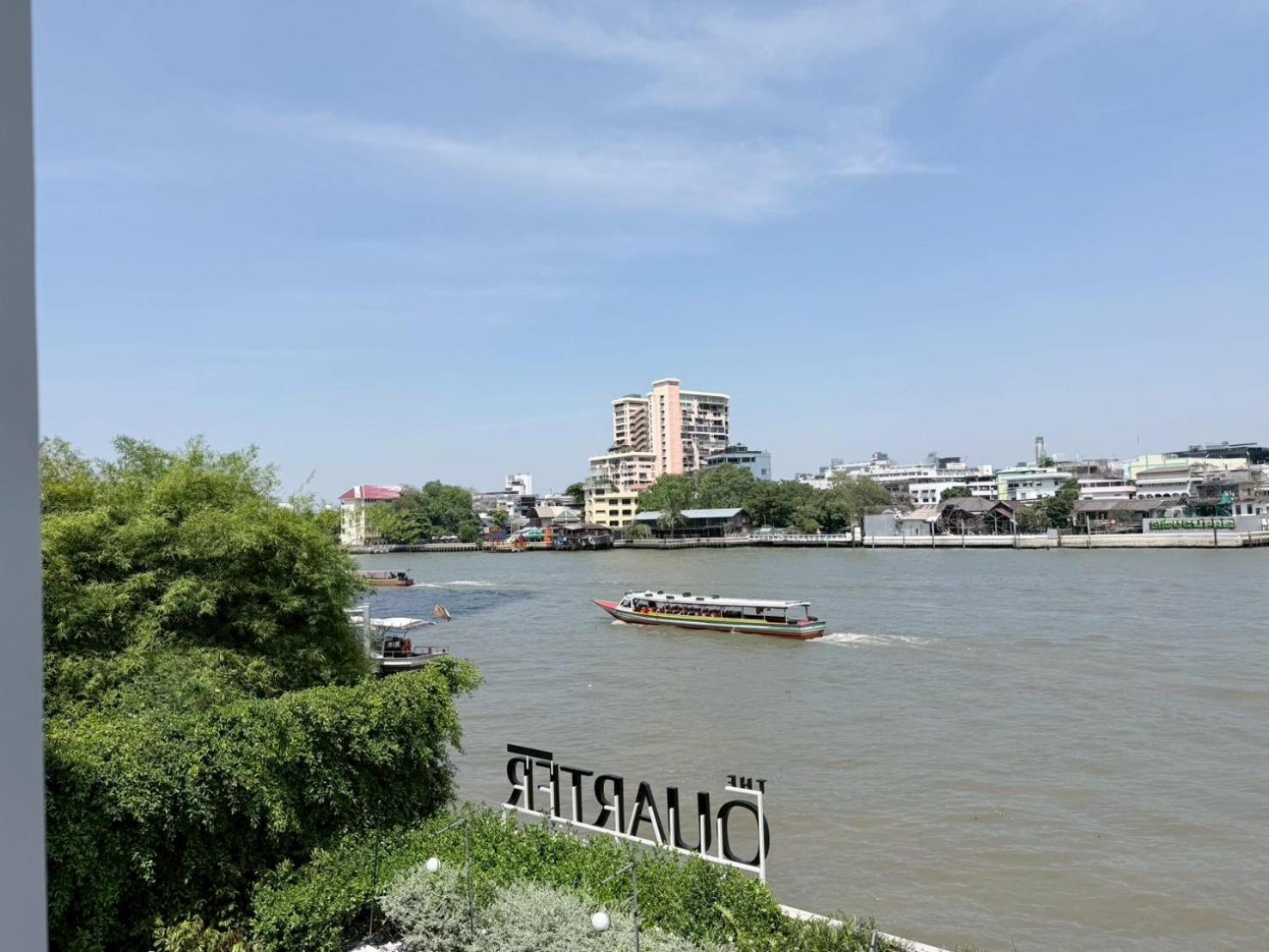 Deluxe King Room with River View